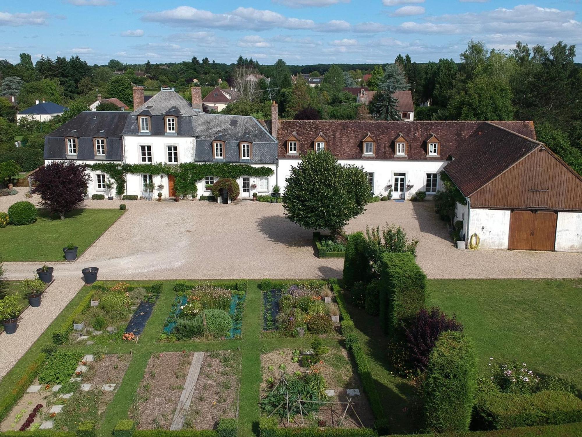 Maison De Famille Pres De Montargis - Elegance Et Confort En Foret - Fr-1-590-354 Paucourt Zewnętrze zdjęcie